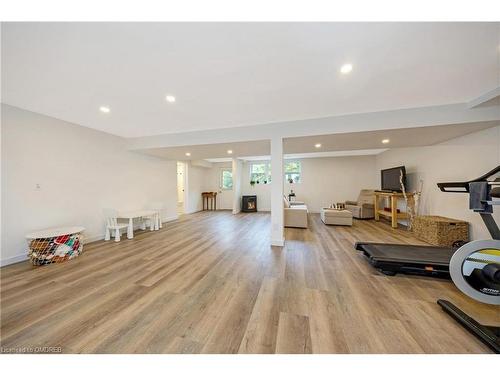 11753 Trafalgar Road, Halton Hills, ON - Indoor Photo Showing Gym Room