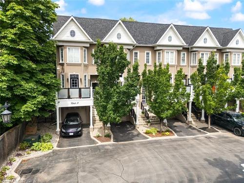 8-117 Nelson Street, Oakville, ON - Outdoor With Facade