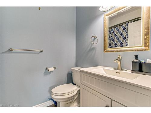 17B Lingwood Drive, Waterford, ON - Indoor Photo Showing Bathroom