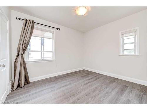 1033 Haig Boulevard, Mississauga, ON - Indoor Photo Showing Other Room