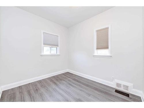 1033 Haig Boulevard, Mississauga, ON - Indoor Photo Showing Other Room