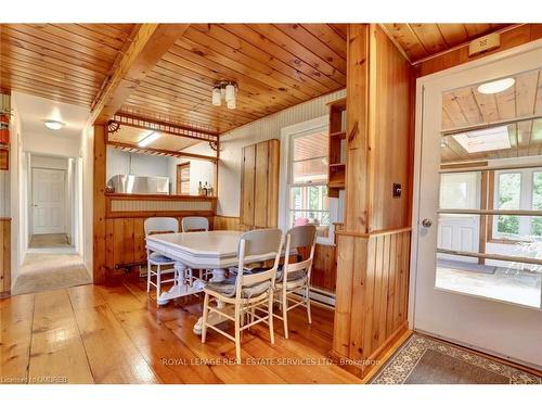 2022 Valens Road N, Hamilton, ON - Indoor Photo Showing Dining Room