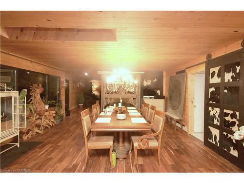 3227 Muskoka Street, Washago, ON - Indoor Photo Showing Dining Room