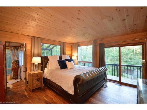 3227 Muskoka Street, Washago, ON - Indoor Photo Showing Bedroom