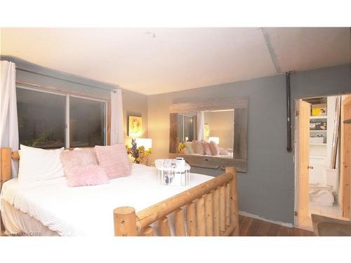 3227 Muskoka Street, Washago, ON - Indoor Photo Showing Bedroom