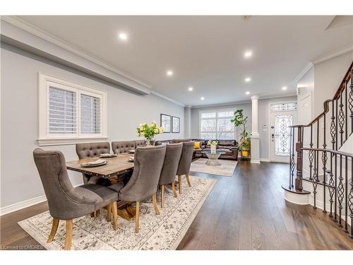 5488 Tenth Line W, Mississauga, ON - Indoor Photo Showing Dining Room