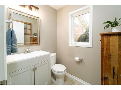 7657 Trackview Street, Niagara Falls, ON - Indoor Photo Showing Bathroom