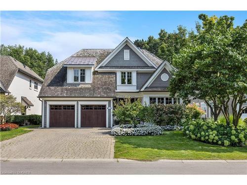 18 Holyrood Avenue, Oakville, ON - Outdoor With Facade