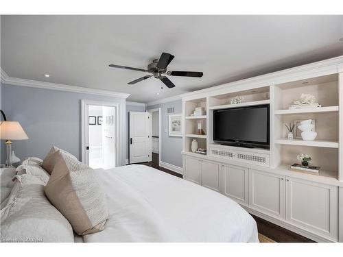 18 Holyrood Avenue, Oakville, ON - Indoor Photo Showing Bedroom