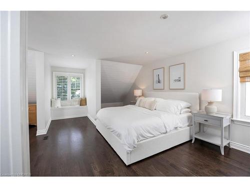 18 Holyrood Avenue, Oakville, ON - Indoor Photo Showing Bedroom