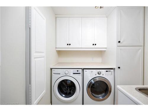 18 Holyrood Avenue, Oakville, ON - Indoor Photo Showing Laundry Room