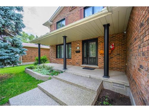 7102 Burbank Crescent, Niagara Falls, ON - Outdoor