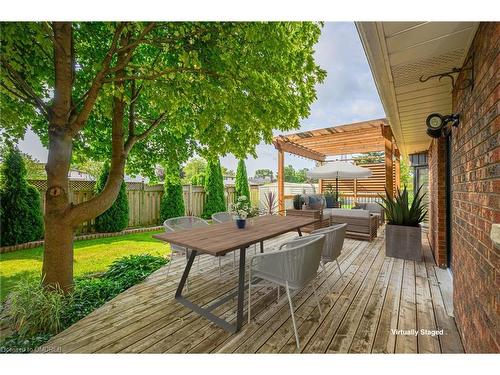 7102 Burbank Crescent, Niagara Falls, ON - Outdoor With Deck Patio Veranda With Exterior