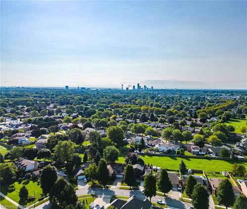 7102 Burbank Crescent, Niagara Falls, ON - Outdoor With View