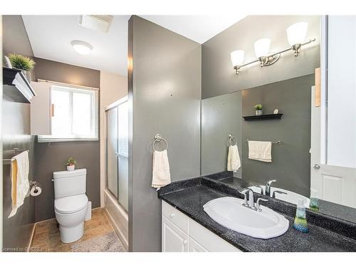 360 White Sands Drive, London, ON - Indoor Photo Showing Bathroom