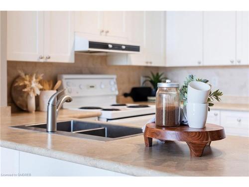 608-70 Port Street E, Mississauga, ON - Indoor Photo Showing Kitchen With Double Sink