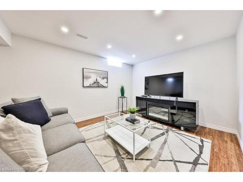 225 Andrews Trail, Milton, ON - Indoor Photo Showing Living Room