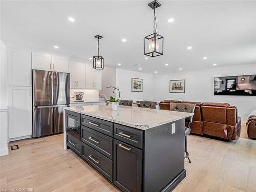 622 Braemore Road, Burlington, ON - Indoor Photo Showing Kitchen With Stainless Steel Kitchen With Upgraded Kitchen