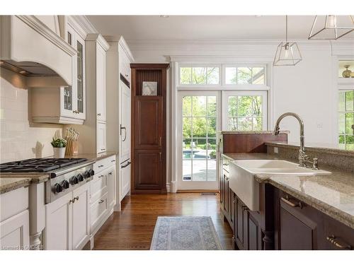 317 Chartwell Road, Oakville, ON - Indoor Photo Showing Kitchen With Double Sink With Upgraded Kitchen