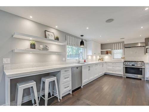 50 Burnet Street, Oakville, ON - Indoor Photo Showing Kitchen With Stainless Steel Kitchen With Upgraded Kitchen