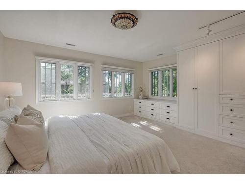 50 Burnet Street, Oakville, ON - Indoor Photo Showing Bedroom