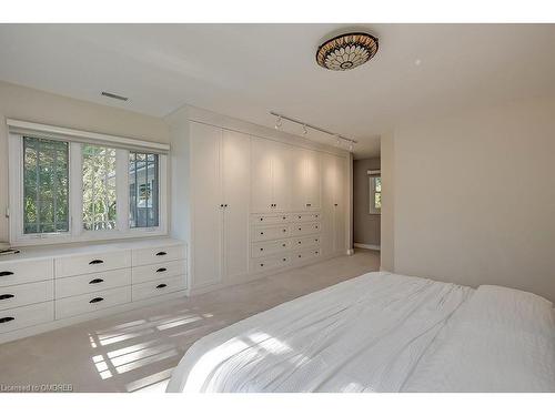 50 Burnet Street, Oakville, ON - Indoor Photo Showing Bedroom