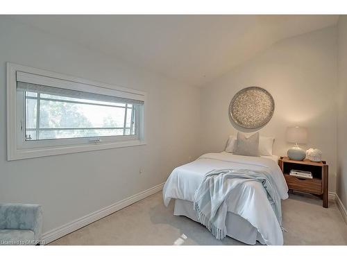 50 Burnet Street, Oakville, ON - Indoor Photo Showing Bedroom