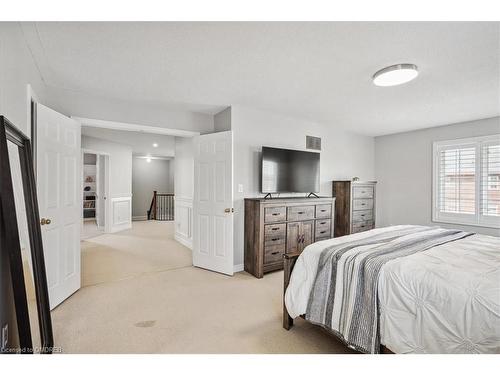 3105 Jenn Avenue, Burlington, ON - Indoor Photo Showing Bedroom