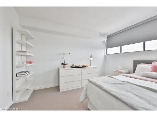 1706-375 King Street N, Waterloo, ON - Indoor Photo Showing Bedroom