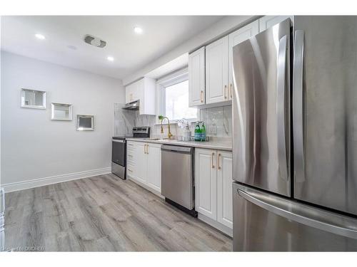 2682 Truscott Drive, Mississauga, ON - Indoor Photo Showing Dining Room