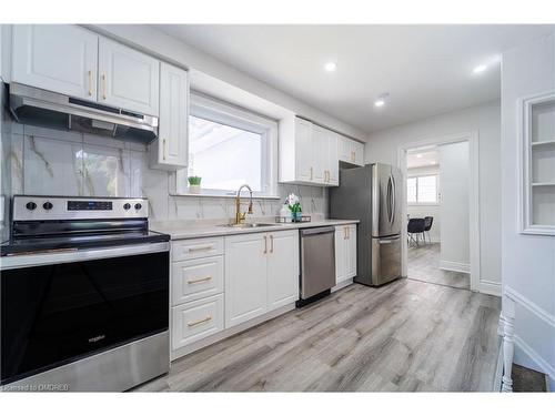 2682 Truscott Drive, Mississauga, ON - Indoor Photo Showing Kitchen With Stainless Steel Kitchen