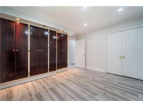 2682 Truscott Drive, Mississauga, ON - Indoor Photo Showing Kitchen