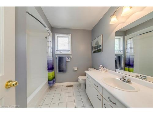 566 Blenheim Crescent, Oakville, ON - Indoor Photo Showing Bathroom