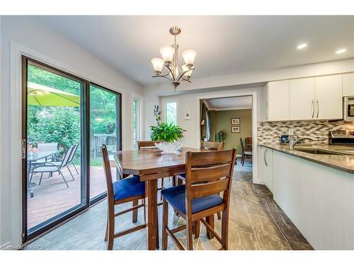 566 Blenheim Crescent, Oakville, ON - Indoor Photo Showing Dining Room