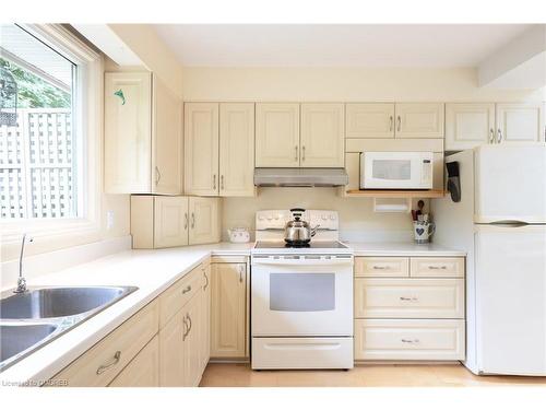 117 Watson Avenue, Oakville, ON - Indoor Photo Showing Kitchen With Double Sink