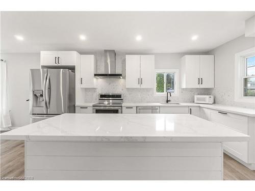 116 Arthur Street, St. Catharines, ON - Indoor Photo Showing Kitchen With Upgraded Kitchen