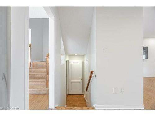 5953 Tenth Line W, Mississauga, ON - Indoor Photo Showing Other Room