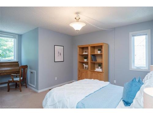 79 Ironstone Drive, Cambridge, ON - Indoor Photo Showing Bedroom