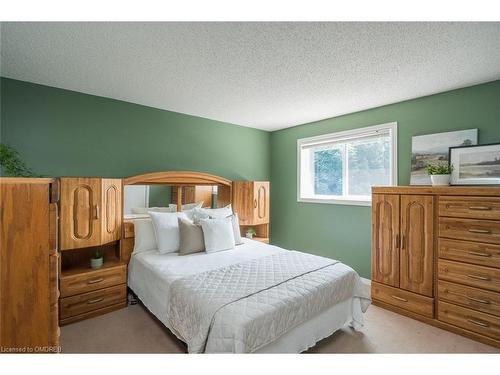 79 Ironstone Drive, Cambridge, ON - Indoor Photo Showing Bedroom