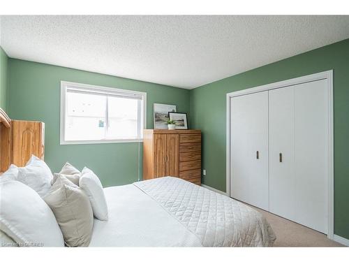 79 Ironstone Drive, Cambridge, ON - Indoor Photo Showing Bedroom