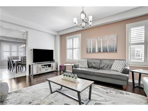 392 Grindstone Trail Trail, Oakville, ON - Indoor Photo Showing Living Room