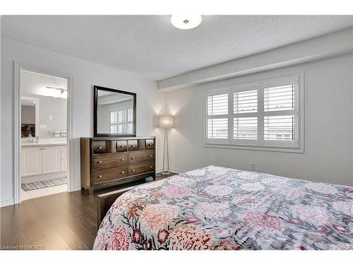 392 Grindstone Trail Trail, Oakville, ON - Indoor Photo Showing Bedroom