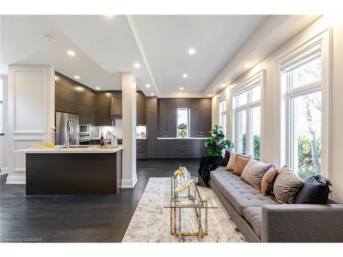 427 Pinegrove Road, Halton, ON - Indoor Photo Showing Living Room