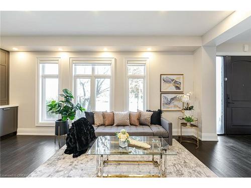 427 Pinegrove Road, Halton, ON - Indoor Photo Showing Living Room