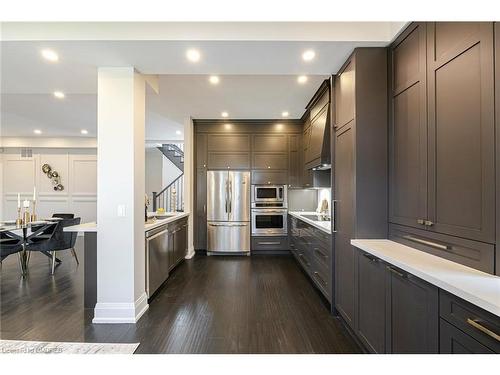 427 Pinegrove Road, Halton, ON - Indoor Photo Showing Kitchen With Upgraded Kitchen