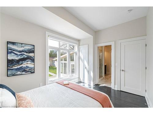 427 Pinegrove Road, Halton, ON - Indoor Photo Showing Bedroom