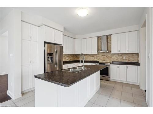 8 Slater Mill Place, Waterdown, ON - Indoor Photo Showing Kitchen With Double Sink