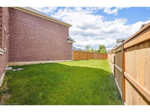 8 Slater Mill Place, Waterdown, ON - Outdoor