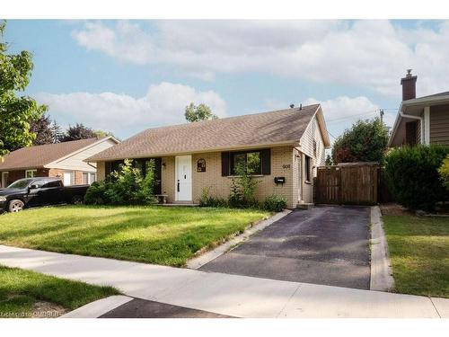 608 Thornwood Avenue, Burlington, ON - Outdoor With Facade