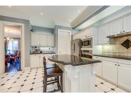 46 Ryland Terrace, Oakville, ON - Indoor Photo Showing Kitchen